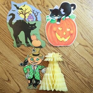 Lot Of 3 Vintage Halloween Signs Cats, Pumpkins, Scarecrow, Bats